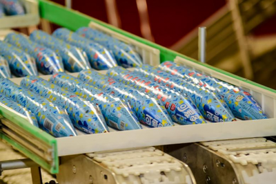 走進(jìn)夢(mèng)龍母品牌和路雪的&ldquo;燈塔工廠&rdquo; 30年間見證中國(guó)智造發(fā)展!